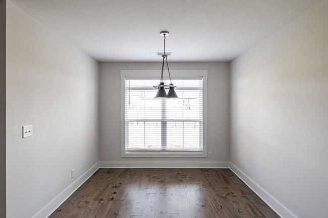 Building Photo - 905 Frog Gip Pond Ct
