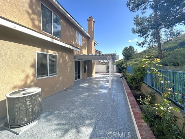 Building Photo - 16391 Misty Hill Dr