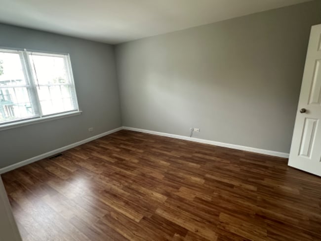 Building Photo - 425 Fernwood Ct