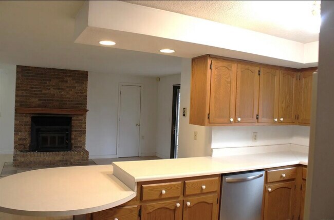 Building Photo - 15601 Bull Rapids Rd