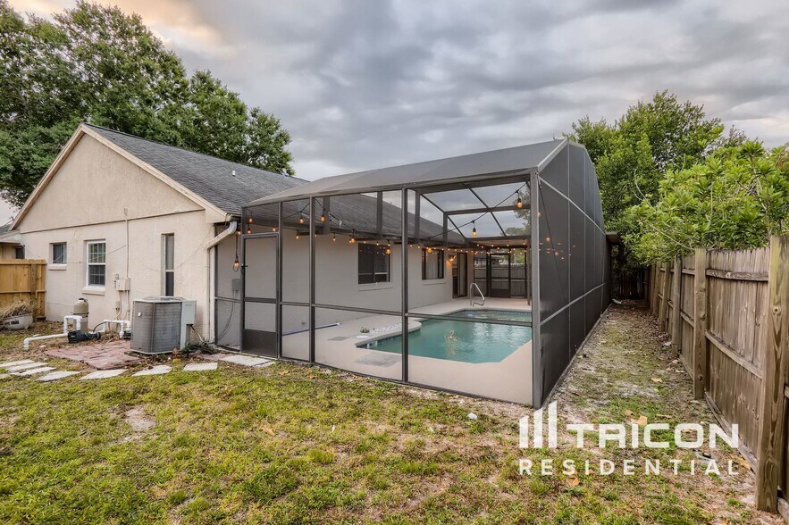 Building Photo - 1007 Black Willow Dr