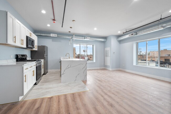 Building Photo - 9865 W Roosevelt Rd