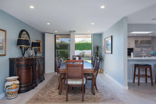 Building Photo - 66 Dartmouth Dr