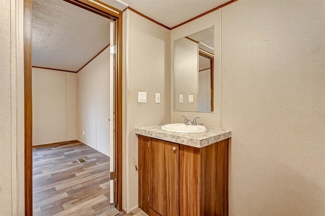 Building Photo - 10757 Doe Hill Dr