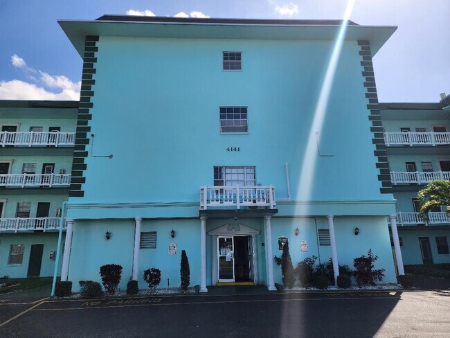 Building Photo - 4141 NW 44th Ave