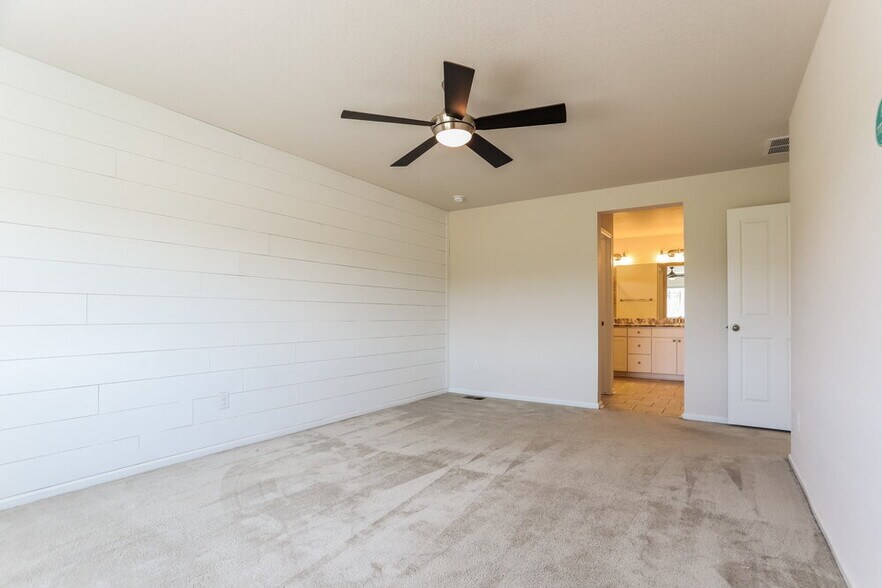 Building Photo - 2638 Garganey Dr