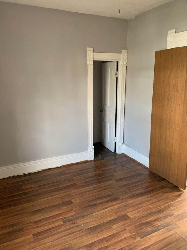 Building Photo - 333 Chapin St