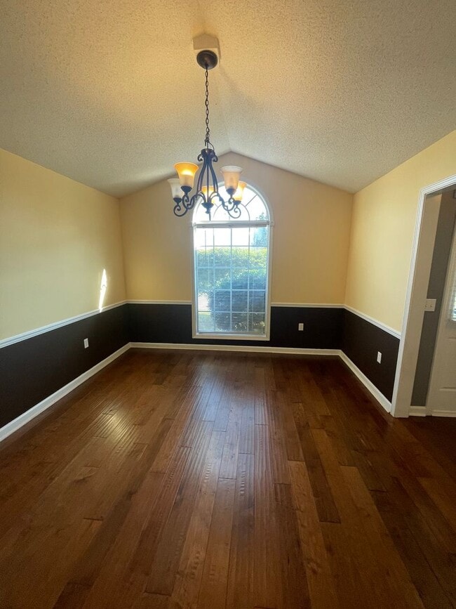 Building Photo - Available January!