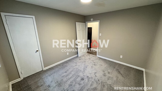 Building Photo - 1072 S Willett St