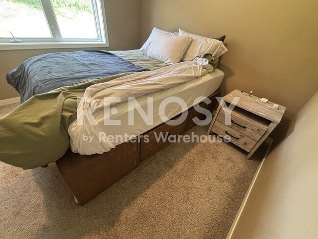 Building Photo - Available now - 1 Bedroom 1 Bath Condo in Golden Valley