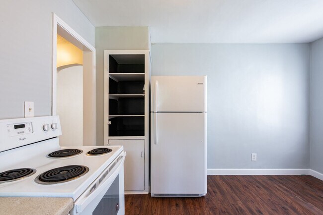 Building Photo - Charming 2-Bedroom Home with Bonus Attic S...