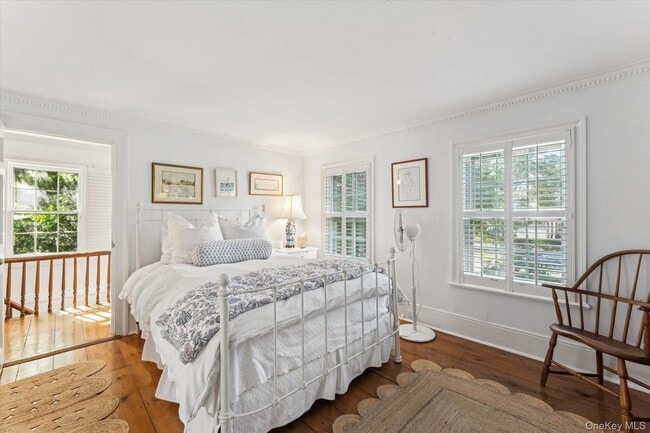 Building Photo - 20 Quogue St