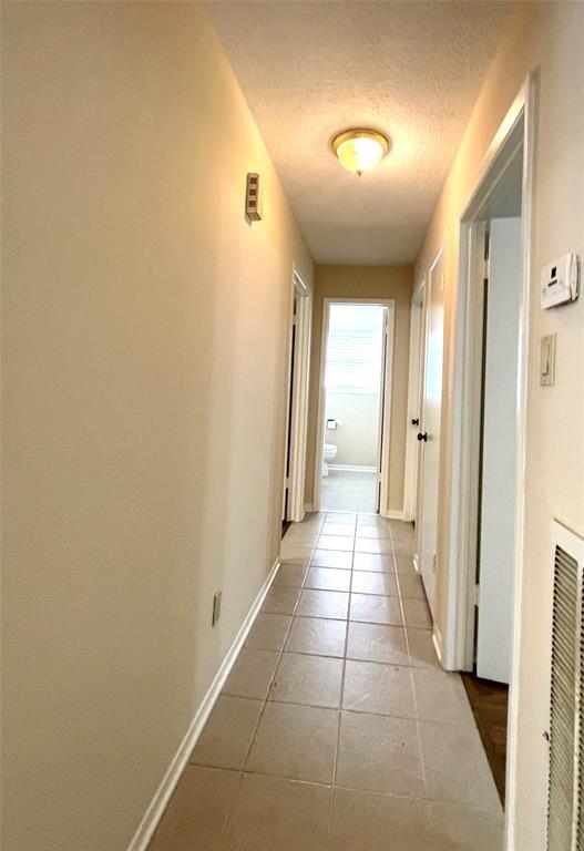 Building Photo - 15307 Pebble Lake Dr