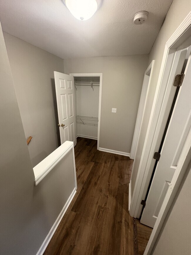 Building Photo - 37 Agappa Ln