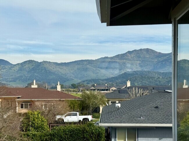 Building Photo - 1876 Heritage Way