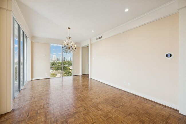 Building Photo - 3711 San Felipe St