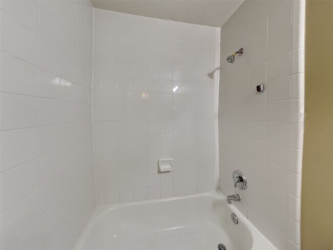 Building Photo - 31306 Perlican Dr