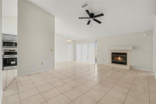 Building Photo - 13618 Laraway Dr