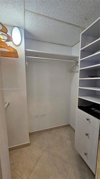 Building Photo - 1980 S Ocean Dr