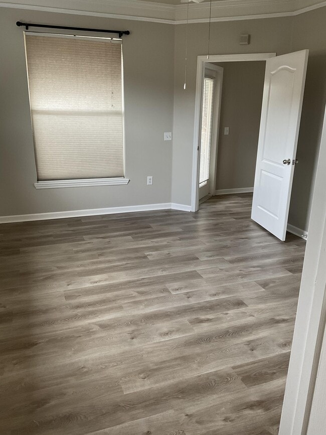 Building Photo - 8813 Villa View Cir