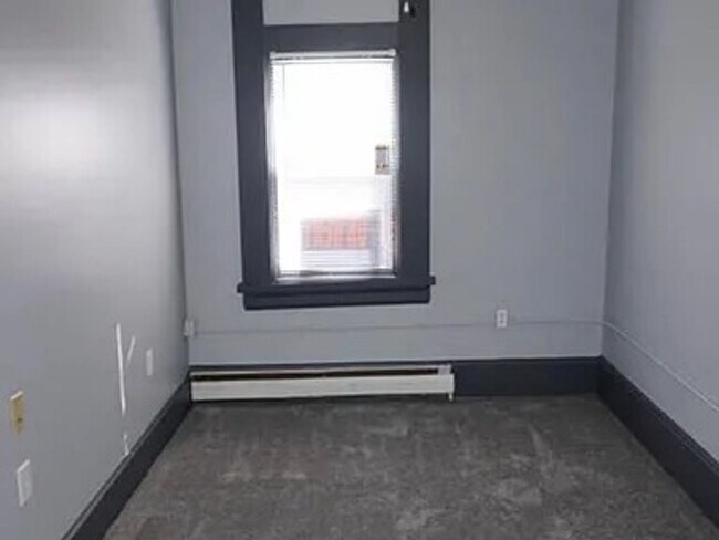 Building Photo - 317 S Clinton Ave