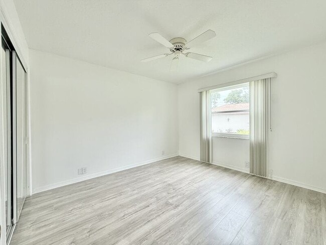 Building Photo - 13642 Dunwoody Ct
