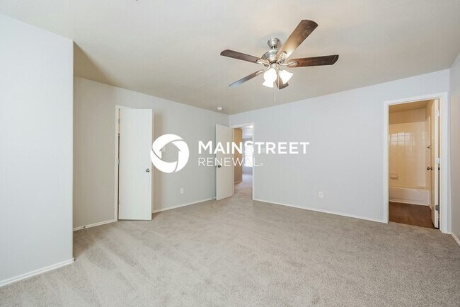 Building Photo - 3 Bedroom Pet-Friendly Home in Humble, TX with Main Street Renewal