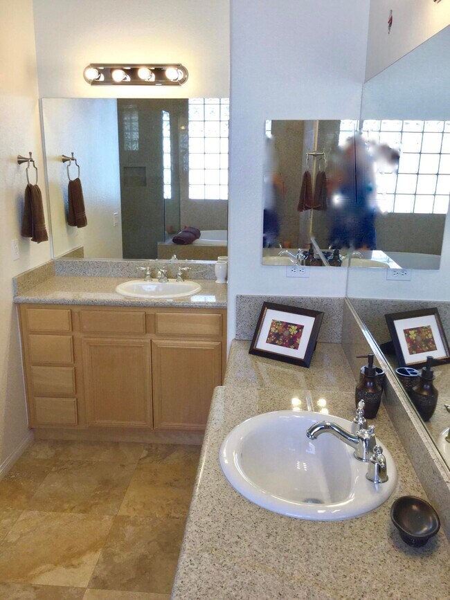 Building Photo - 82775 Burnette Dr
