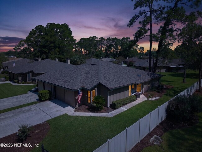 Building Photo - 9351 Arbolita Way
