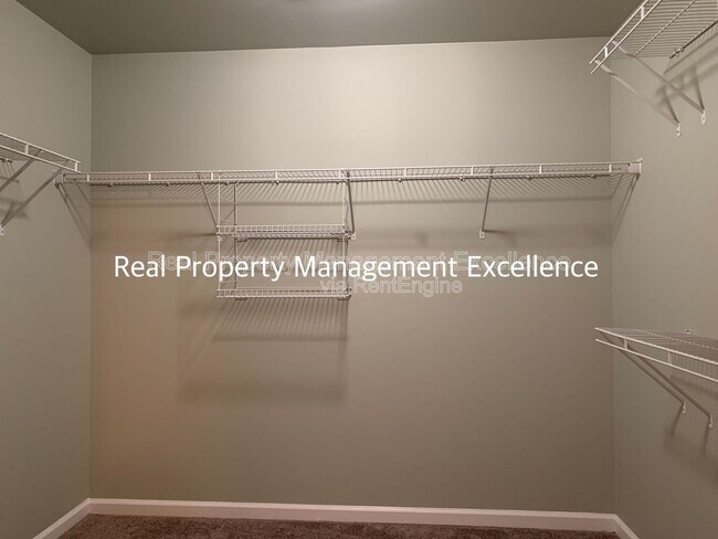 Building Photo - 3116 Guiding Light Rd