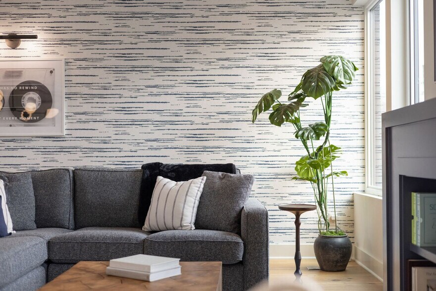 Building Photo - 1117 3rd Ave S