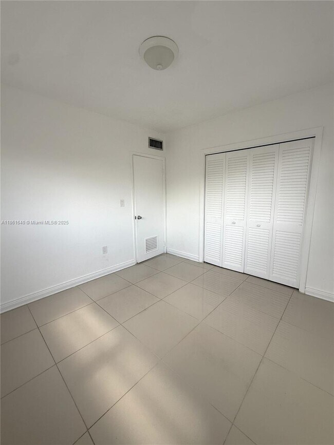 Building Photo - 4410 W Flagler St