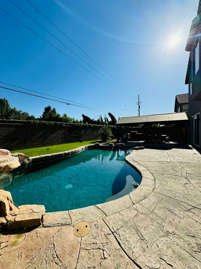 Building Photo - 464 Munter Ct