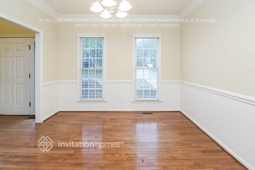 Building Photo - 17400 Cambridge Grove Dr