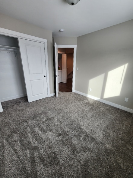 Building Photo - 160 Dayspring Loop