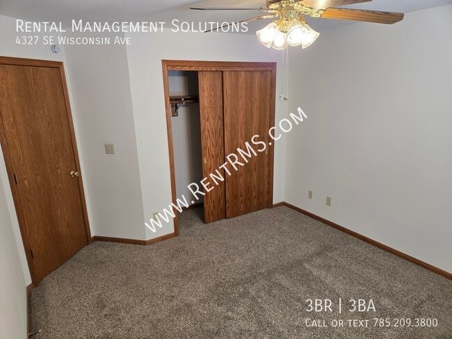 Building Photo - 4327 SE Wisconsin Ave