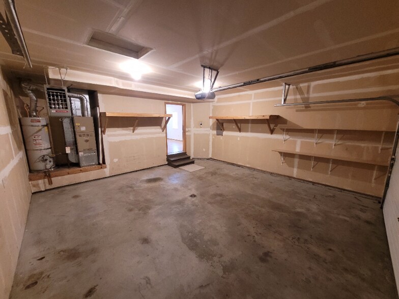 Building Photo - 8231 Williwa Ave