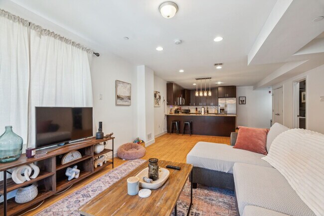 Building Photo - 3863 Terrace St