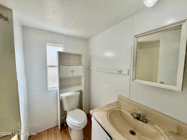 Building Photo - 5355 New Kings Rd