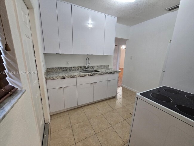 Building Photo - 14901 NW 9th Ct