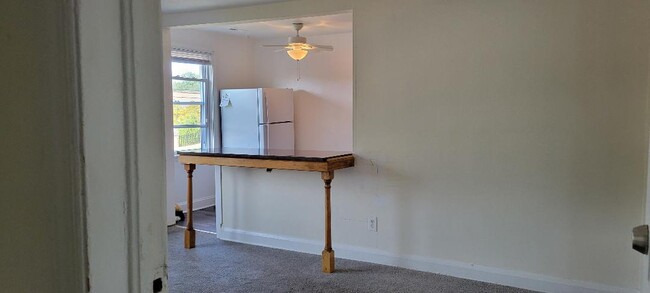 Building Photo - 1329 Taylor Ave