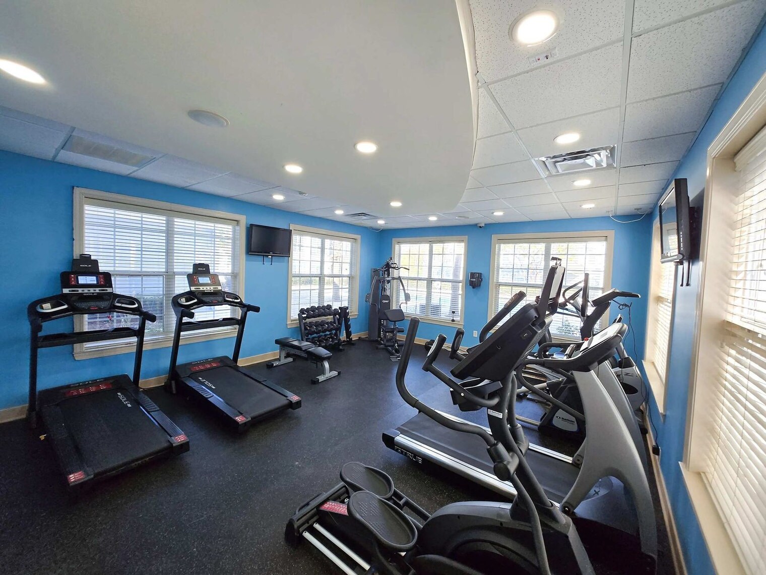 Building Photo - 490 Prospect Rd