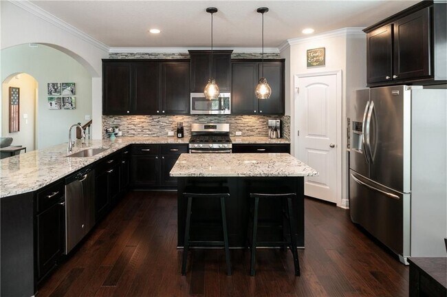 Building Photo - 104 Auburn Cove