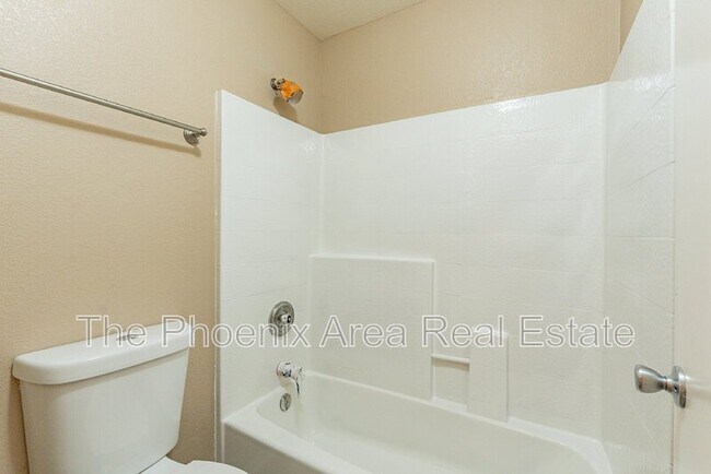 Building Photo - 16657 E Gunsight Dr