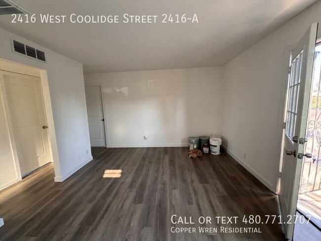 Building Photo - 2416 W Coolidge St