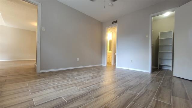 Building Photo - 4615 Country Creek Dr