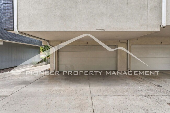 Building Photo - 1628 Irving St