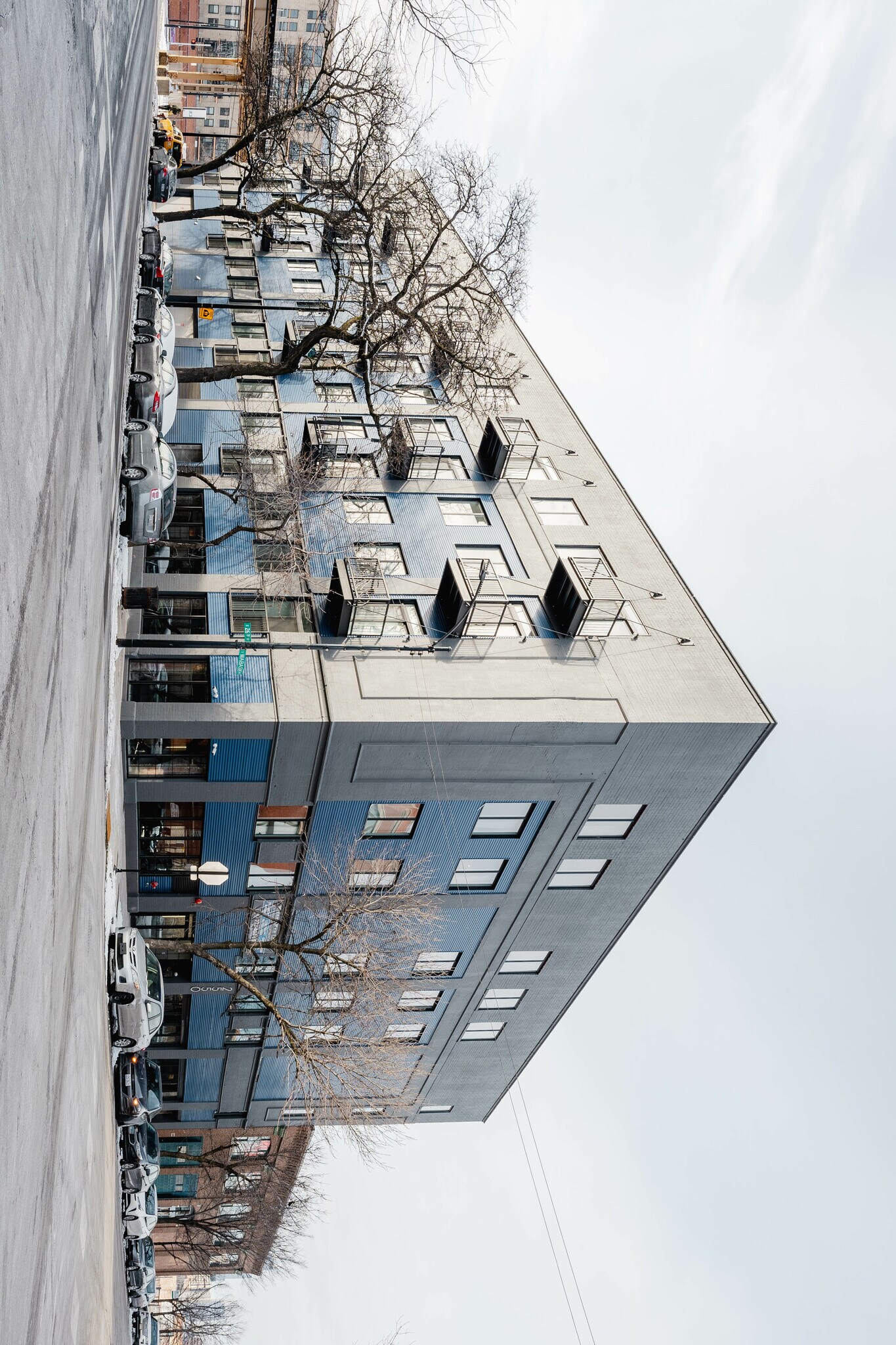 Building Photo - 100 E 14th St