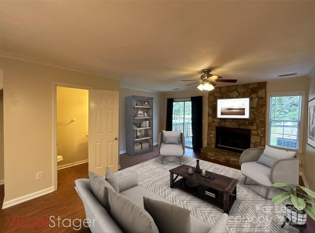 Building Photo - 8258 Golf Ridge Dr