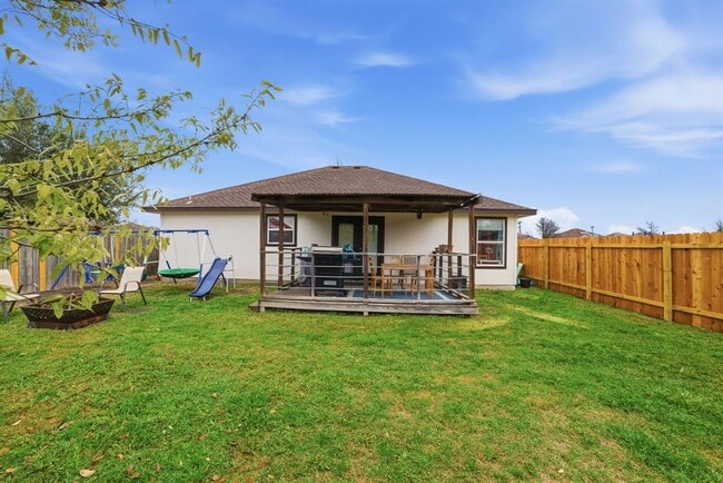 Building Photo - 411 Copper Ln